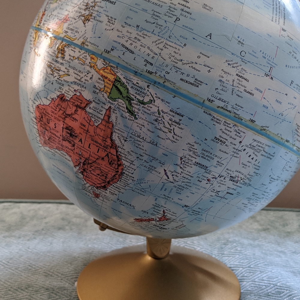 Replogle Vintage Style Globe of the World - Picture 7 of 12